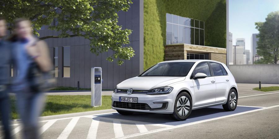  Volkswagen e-Golf 2017 года  (WW) (фото 7 из 49)